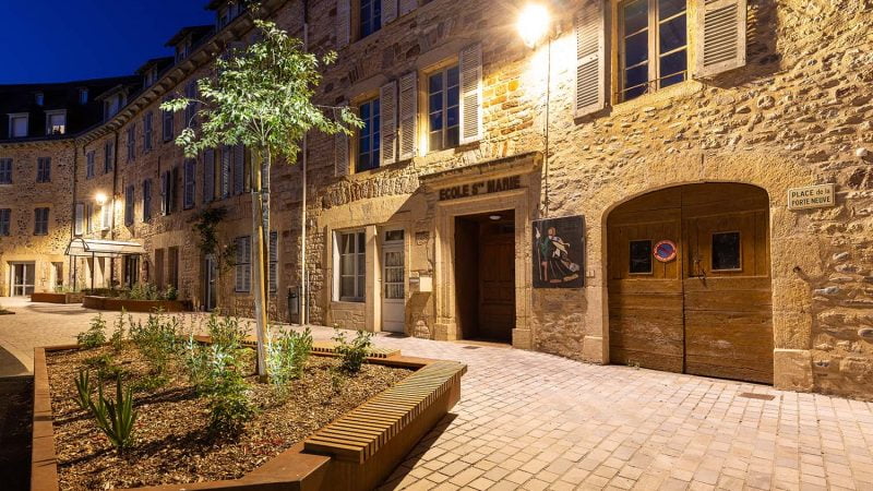 Saint Côme d'Olt - végétalisation parvis école - Arnaud Mirabel - Paysagiste concepteur