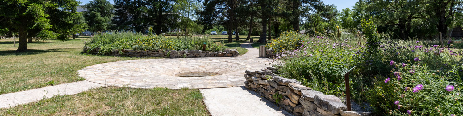 Lire la suite à propos de l’article Jardin de la 13ème DBLE sur le Larzac